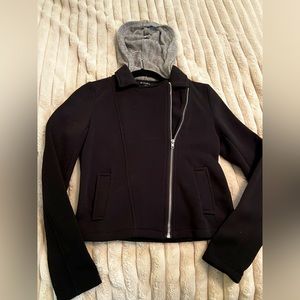 Asymmetrical lightweight cropped hooded jacket!